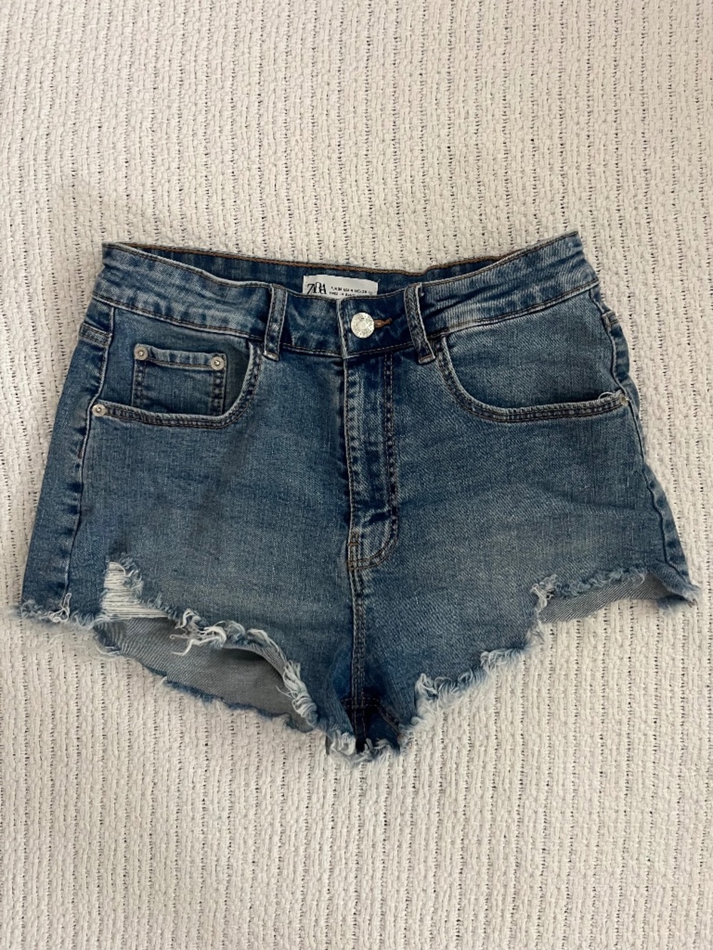 Zara Cutoff Jean Shorts